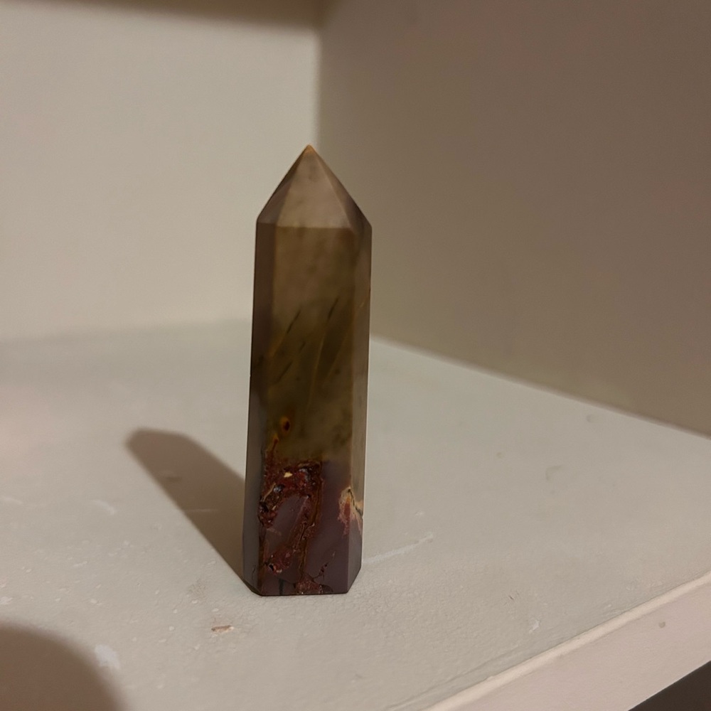 Mini mookaite tower